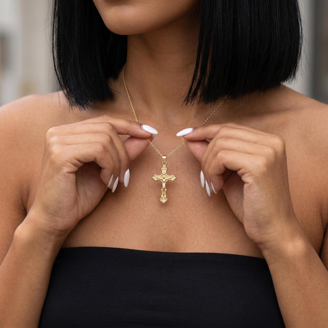 Gold Cross Necklace, Jesus Crucifix Pendant Jewelry, Minimalist Christian Necklace, Religious Faith Gift for Women Men Catholic Jewelry