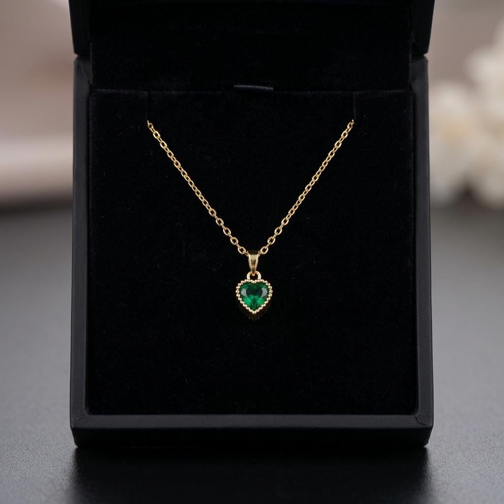Personalized Birthstone Heart Necklace, Gold Silver Rose Gold Crystal Heart Pendant, Dainty Jewelry Gift for Her Mom Wife Girlfriend