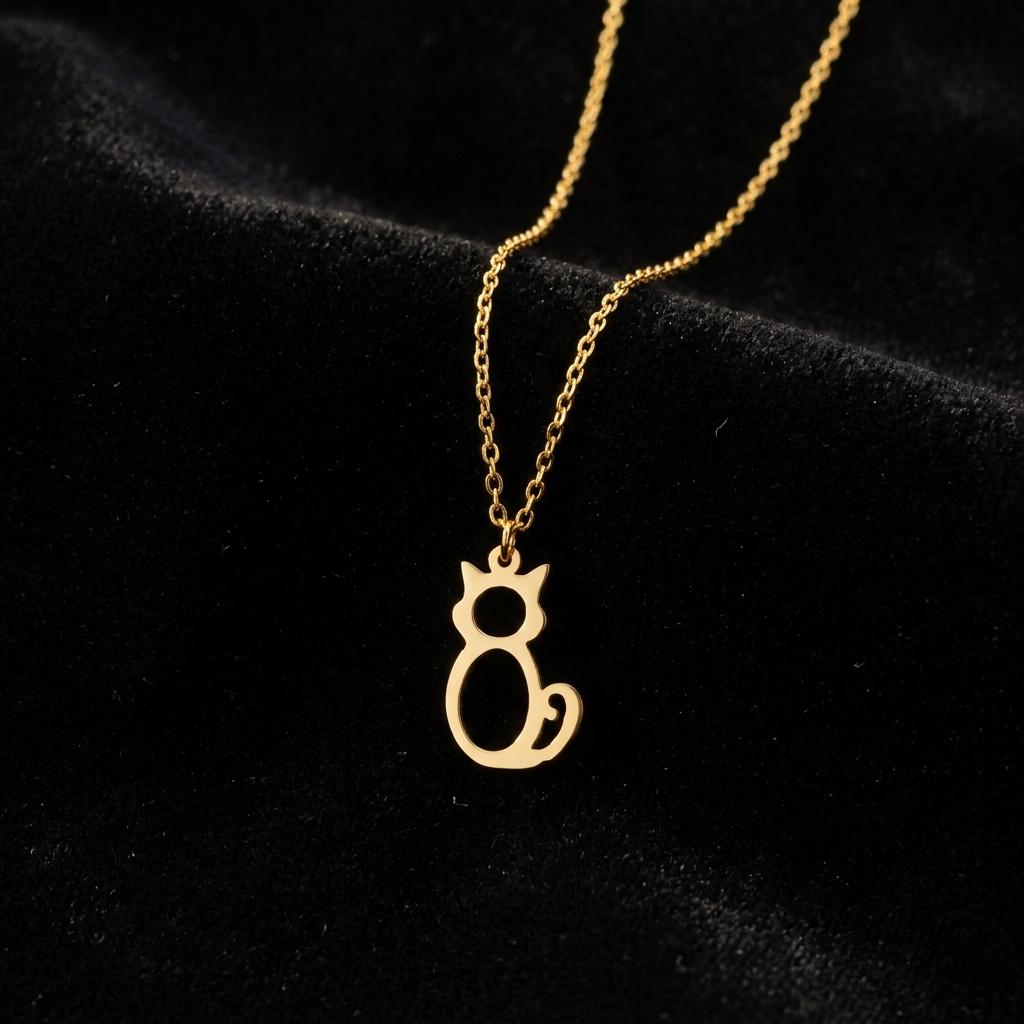 Cat necklace, minimalist kitty pendant, dainty gold necklace, gift for her, everyday wear, elegant jewelry, custom charm necklace