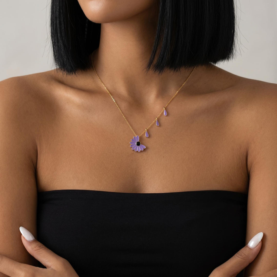 Purple Daisy Flower Necklace, Minimalist Floral Pendant Necklace, Gold Chain Jewelry Gift for Her Women, Cute Everyday Aesthetic Jewelry