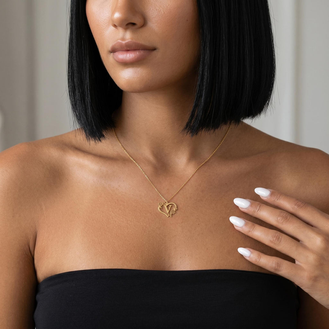 Personalized Floral Heart Initial Necklace, Custom Letter Pendant Necklace, Gold Heart Jewelry, Minimalist Alphabet Charm Gift for Her