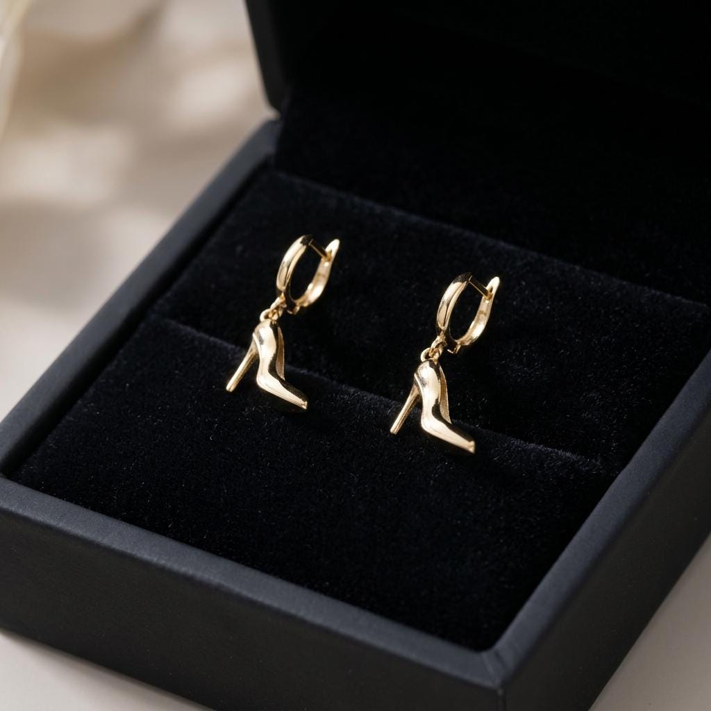 Gold High Heel Charm Earring, Stiletto Hoop Earring, Fashion Lover Jewelry, Dainty Shoe Charm Huggie, Glam Minimalist Earrings